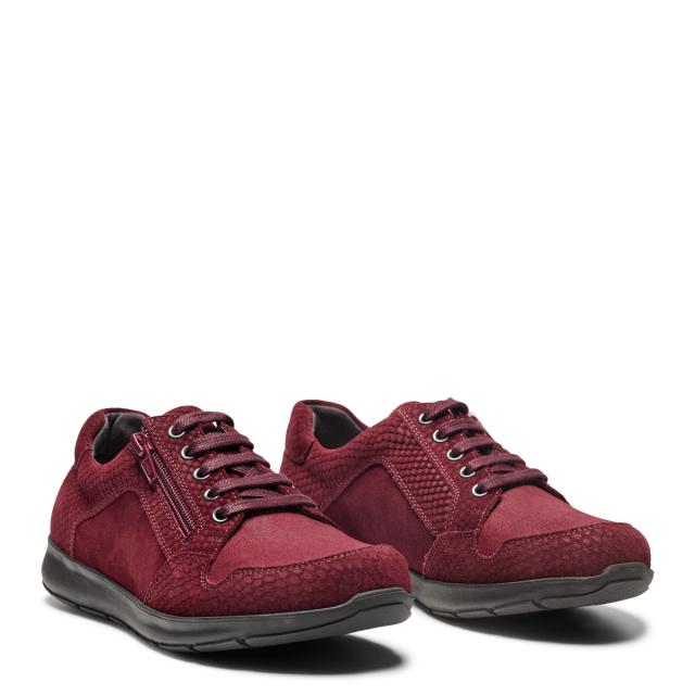 Womens laced shoe with zipper