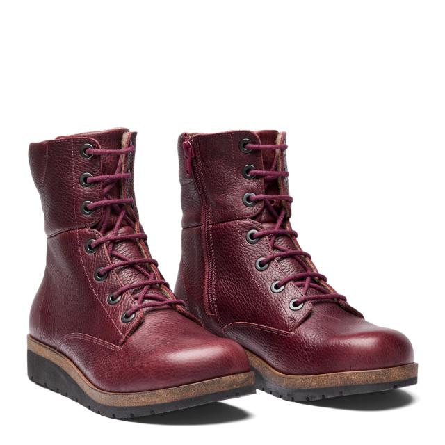 Women's boot with lace and zipper closure