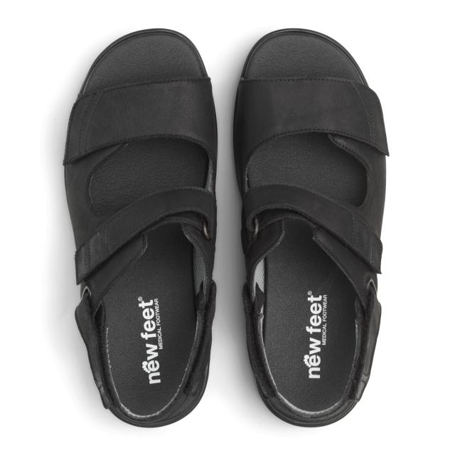 Men´s sandal with detachable heel strap and adjustable velcro straps