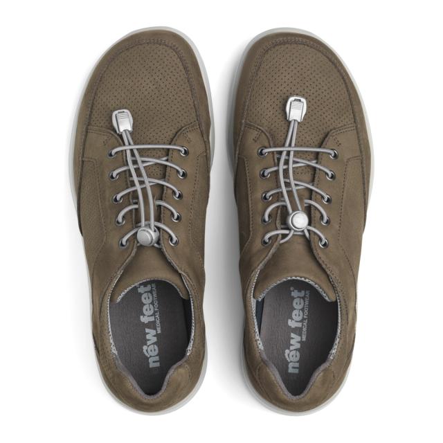  Men's shoes with elastic lace