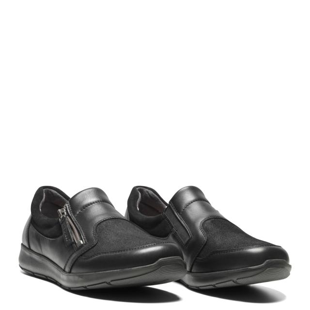 Loafers for women with elastic and zipper at the sides