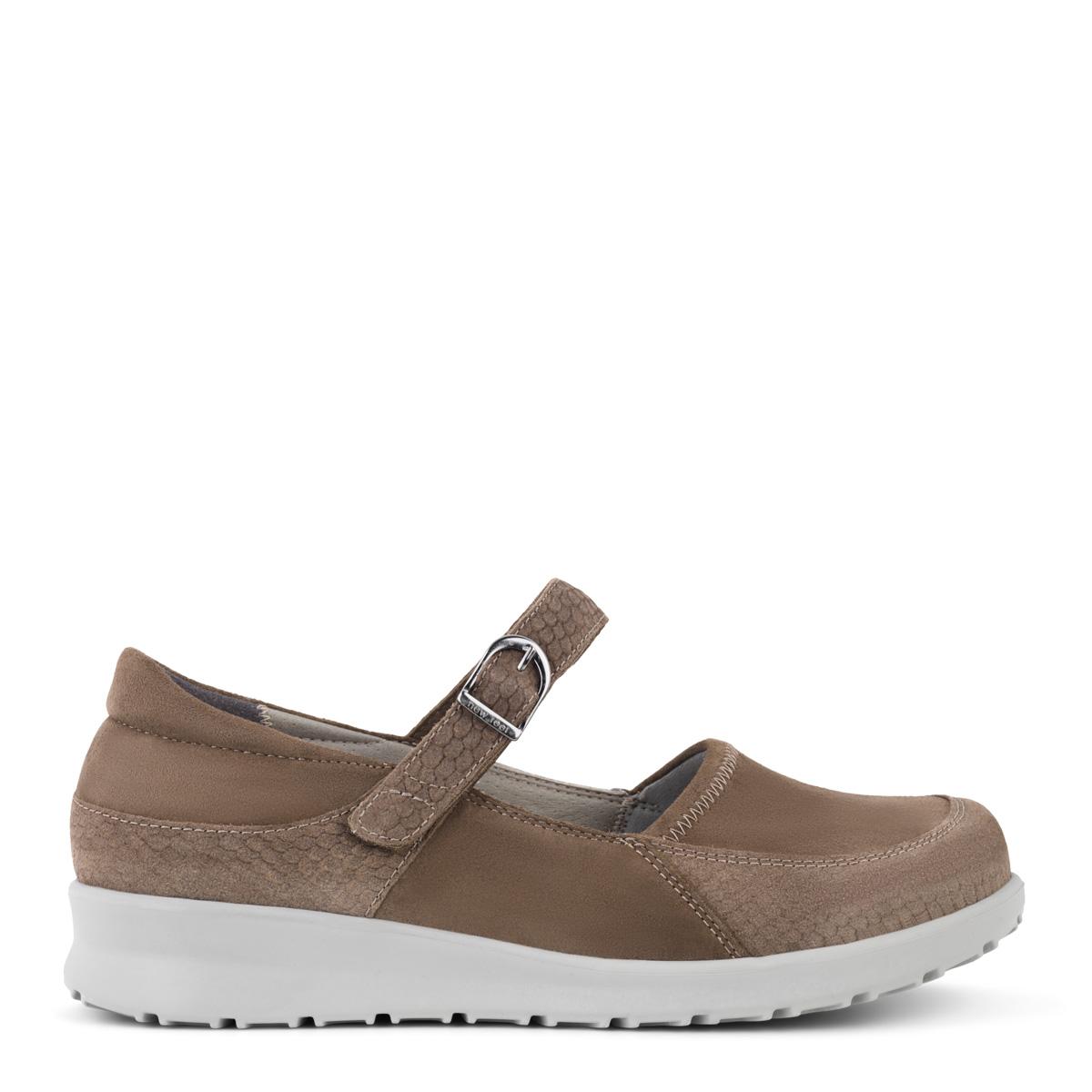 Ballerina with buckle and adjustable velcro strap
