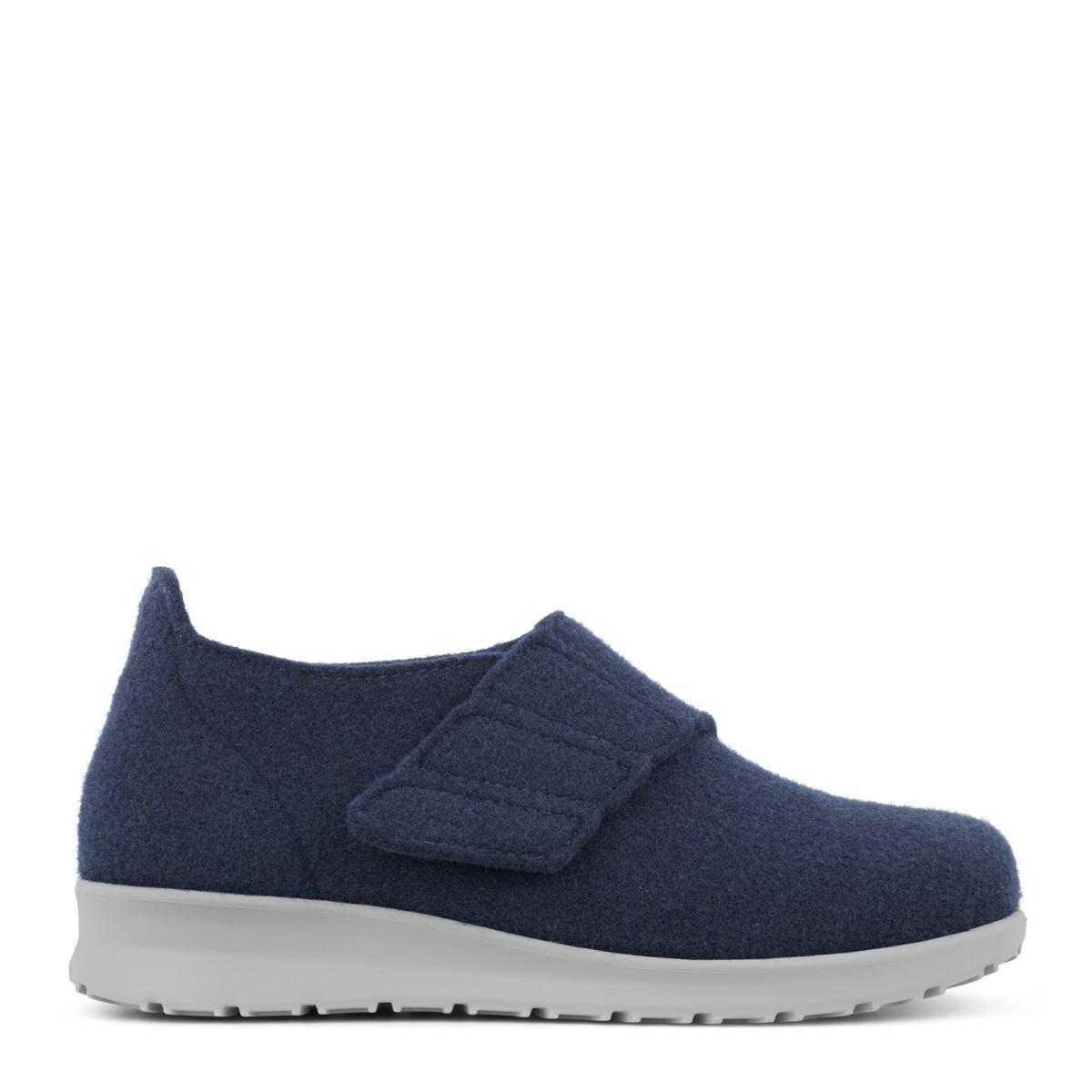 Women´s Indoor shoe with Velcro strap and heel cap