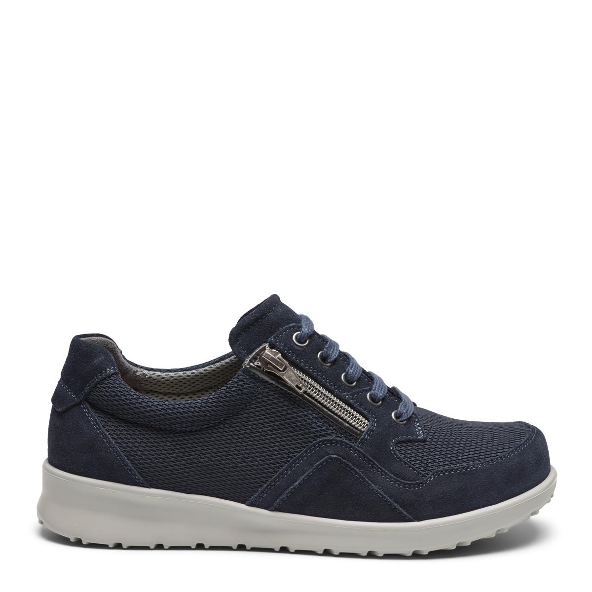 Sporty laced womens shoe with zipper