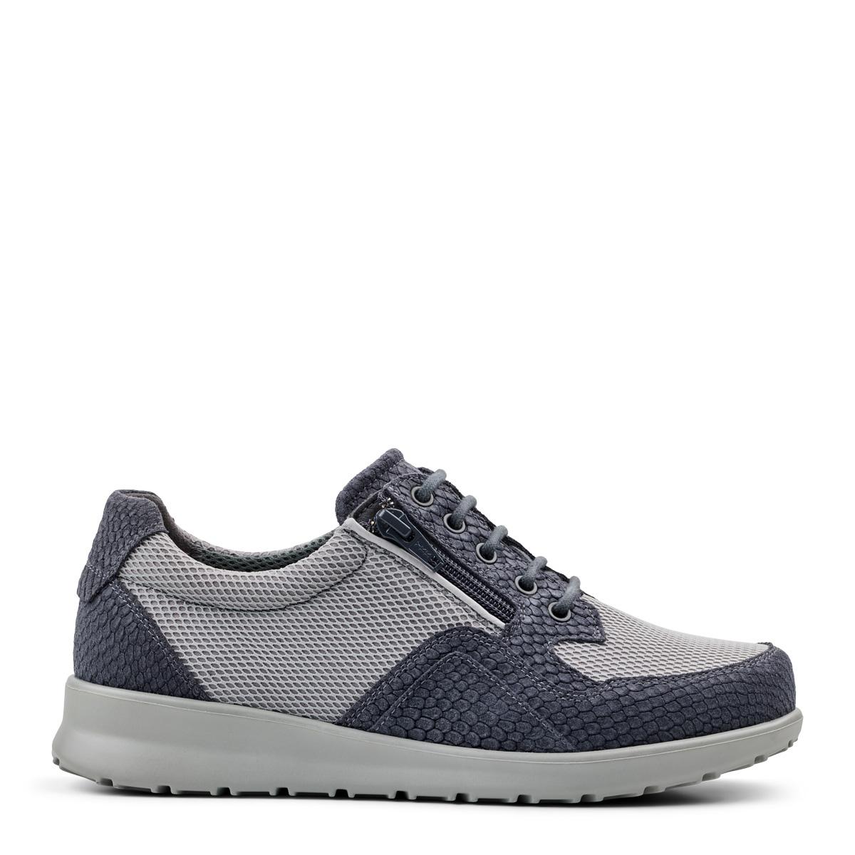 Sporty laced womens shoe with zipper