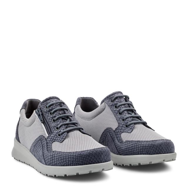 Sporty laced womens shoe with zipper