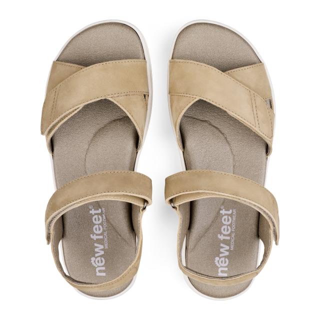 Women´s sandal with heel strap and two velcro straps
