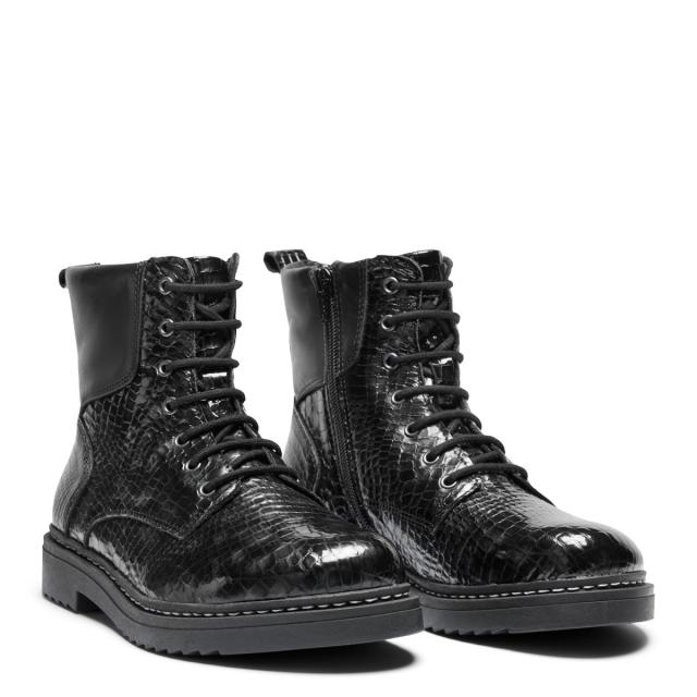 Lace-up boot with textilelining and zipper