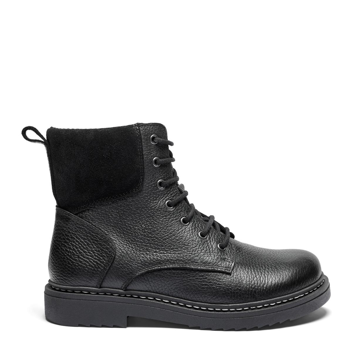 Lace-up boot with textilelining and zipper
