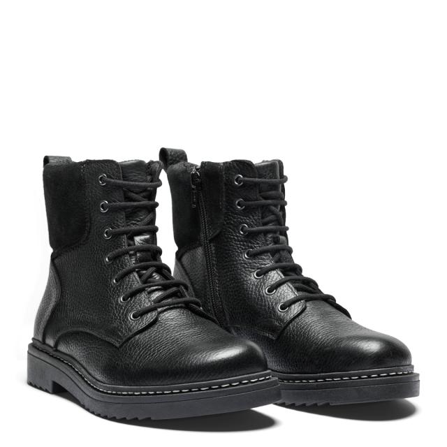 Lace-up boot with textilelining and zipper