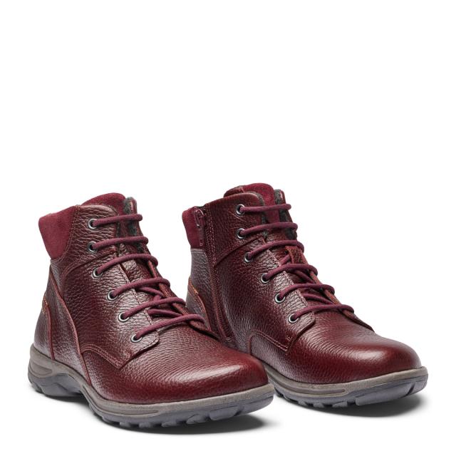 Sporty women boot with lace and zipper