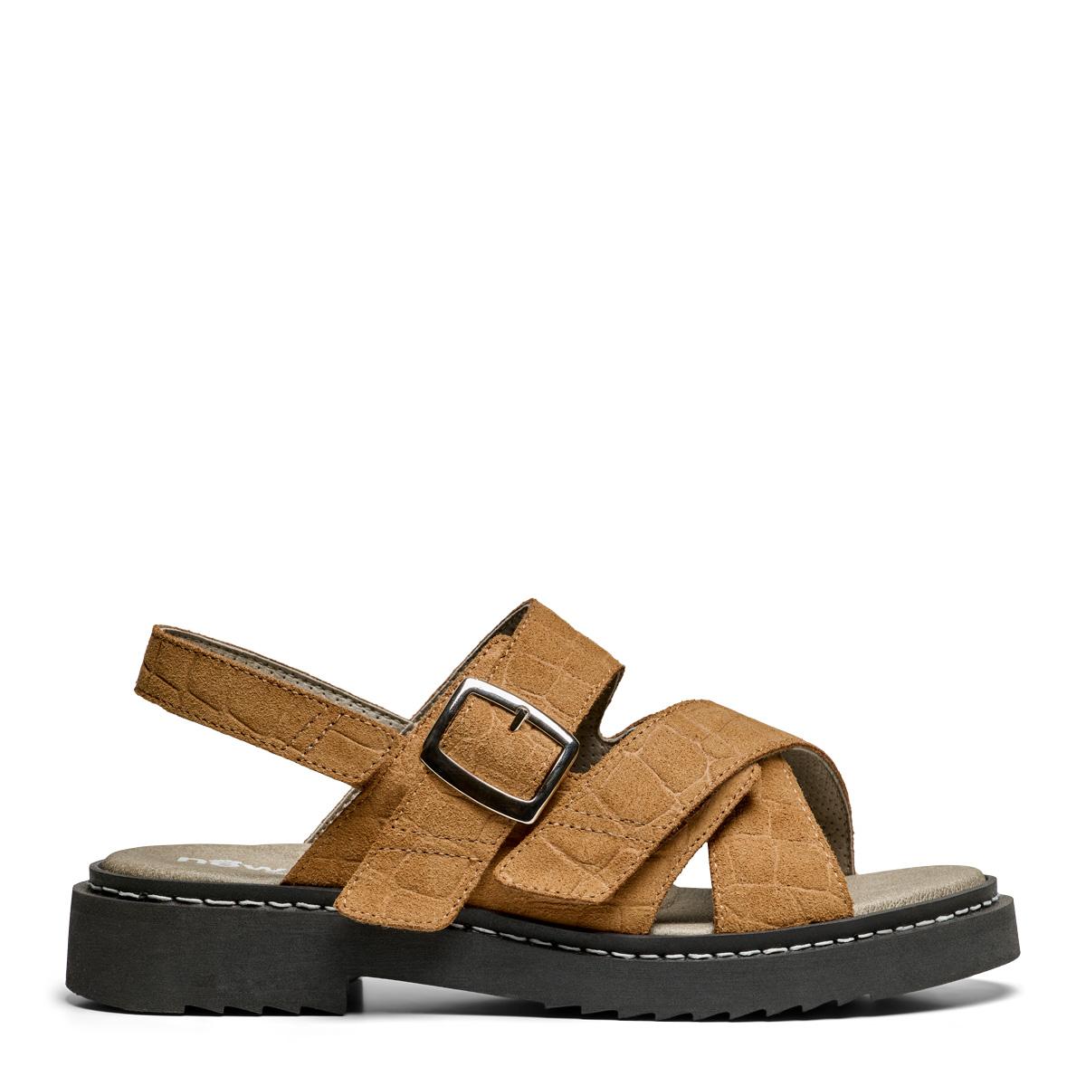 Women's sandal with two Velcro fastenings and an adjustable heel strap