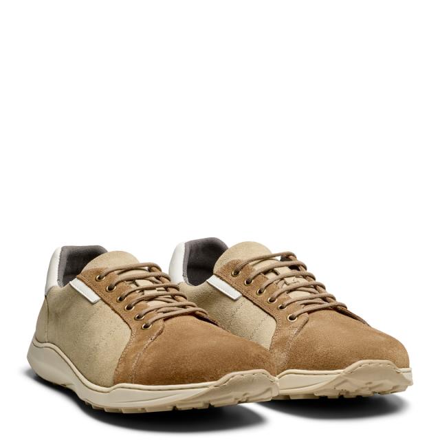 Sporty men´s shoe with lace