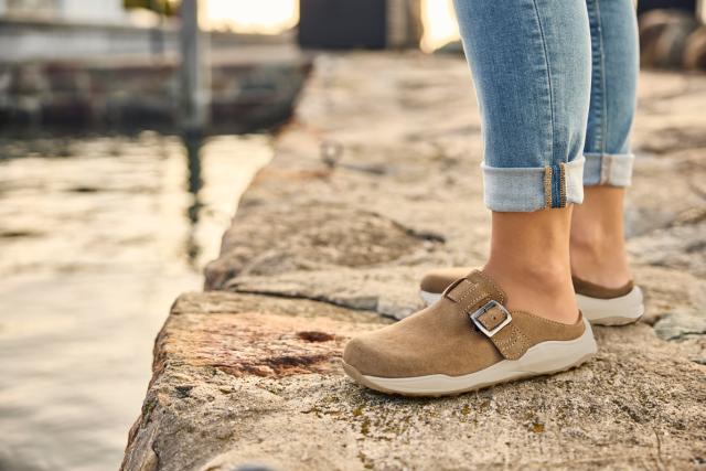 Women’s slip-in with adjustable buckle 