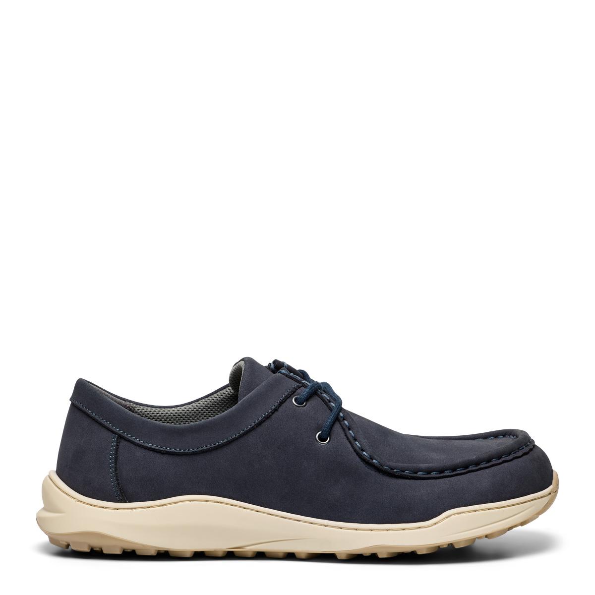 Casual men´s shoe with lace