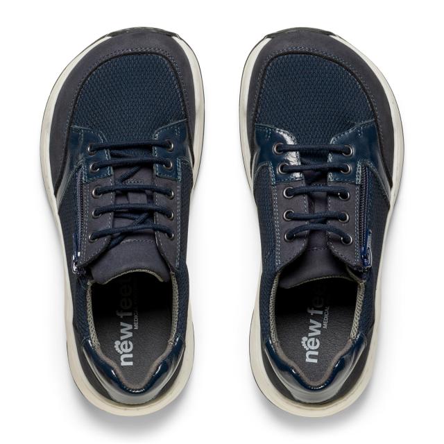 Women´s sporty lace-up shoe with zipper