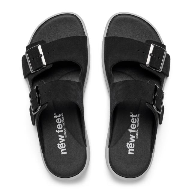 Slipper with sporty outer sole and two adjustable buckles