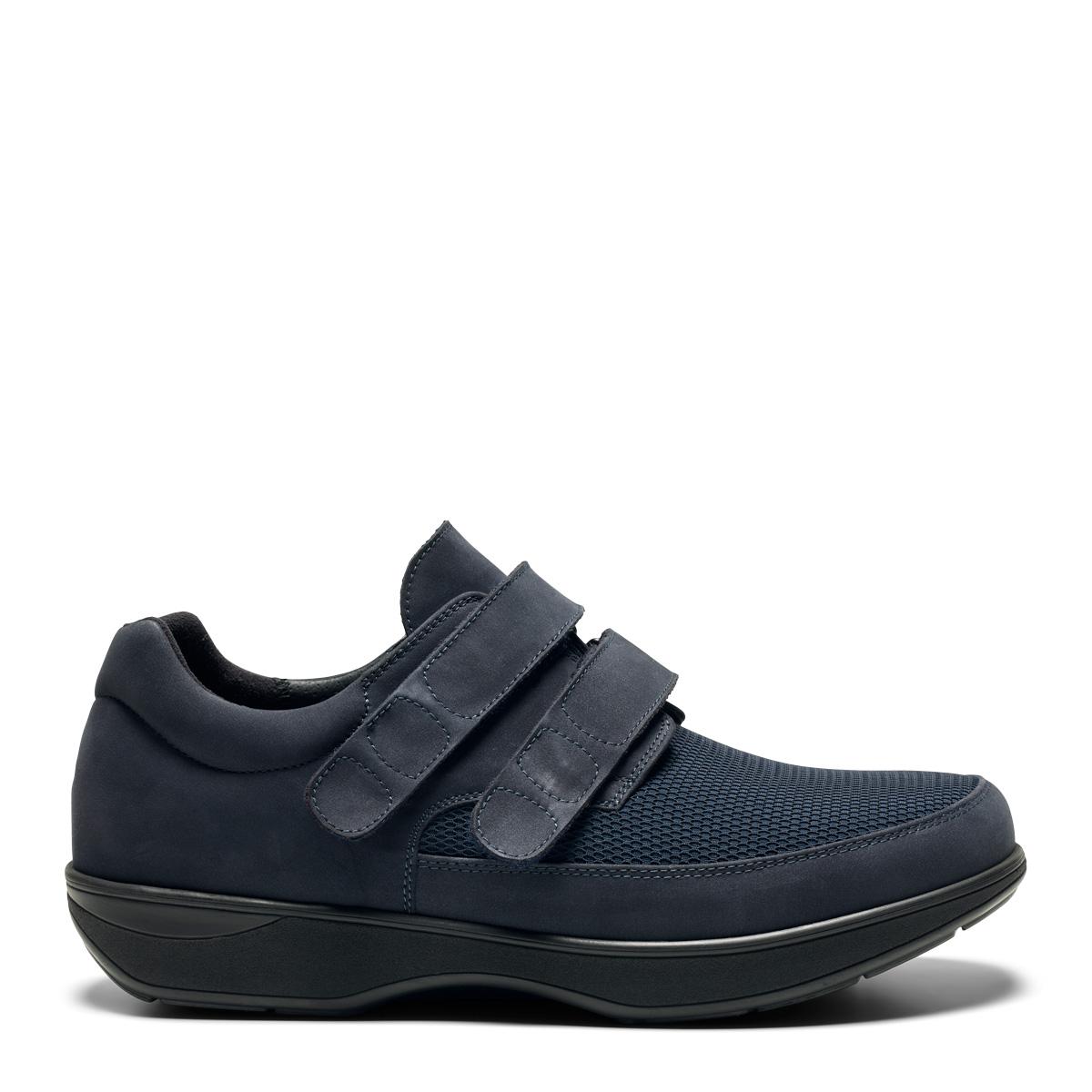 Mens shoe with double velcro