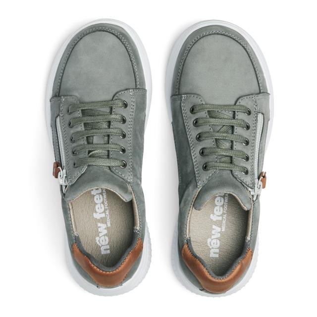 Women´s sporty shoe with lace and zipper