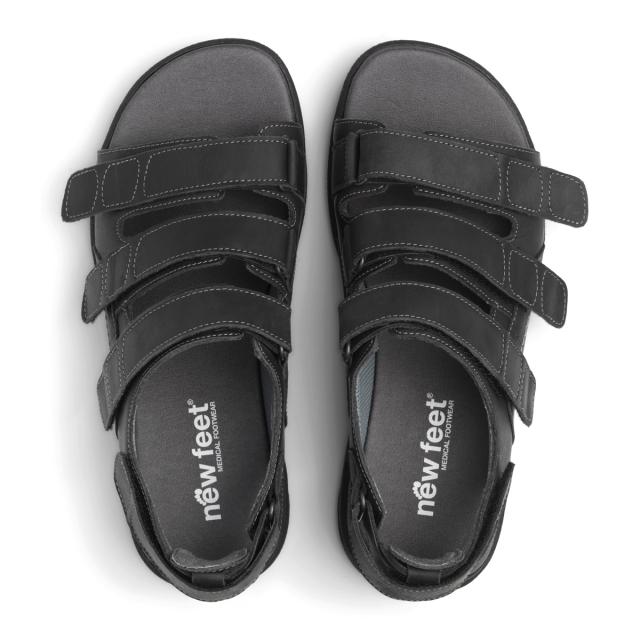 Men's sandal with three adjustable velcro straps and heel counter